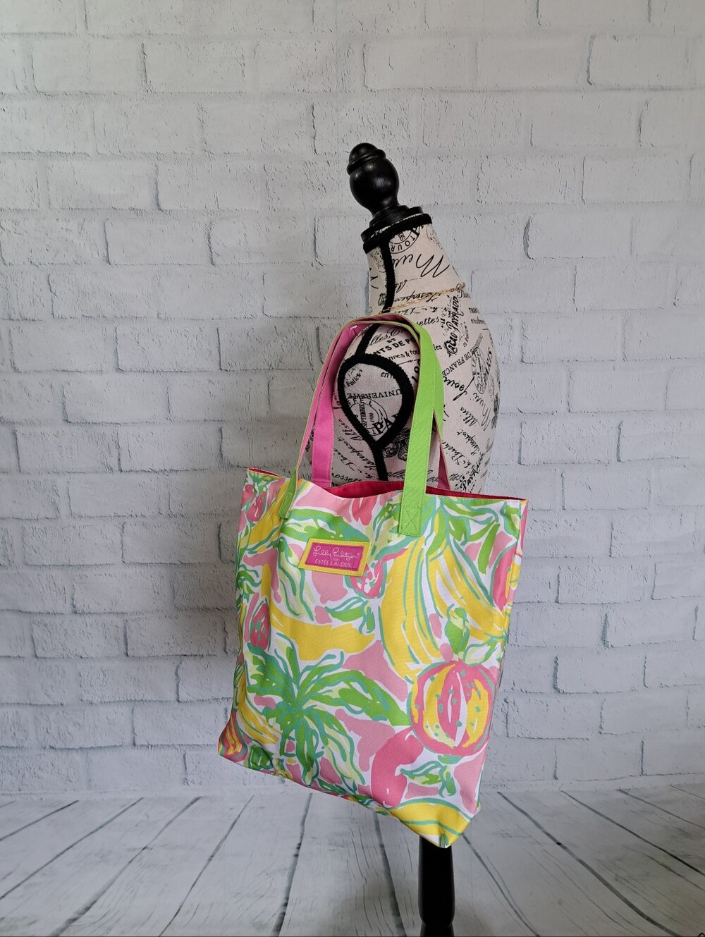 Lilly Pultzer Tote + Nice Bonus